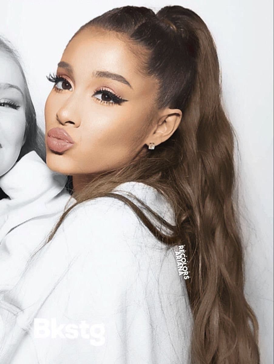More Ariana Grande face/lips porn to goon to ?