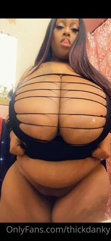Click to view full size Massive tits Ebony bbw ??????