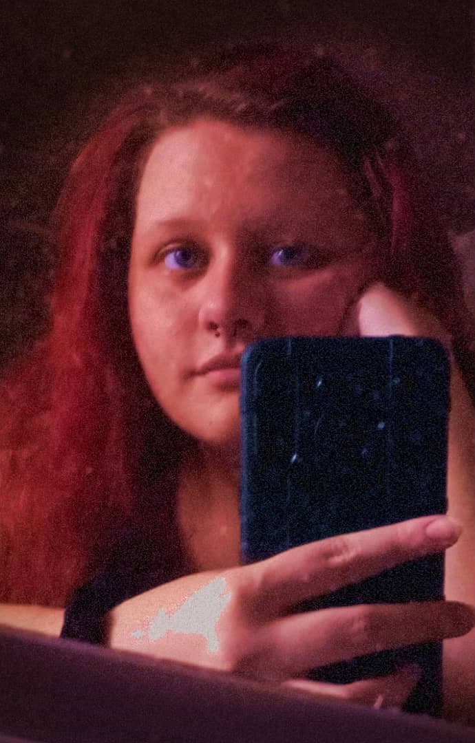 WHITE EMO WEEB MAKING GOONERS NUT