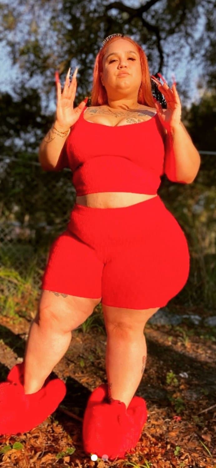 M3GA FAT A$S MaMi !!!!