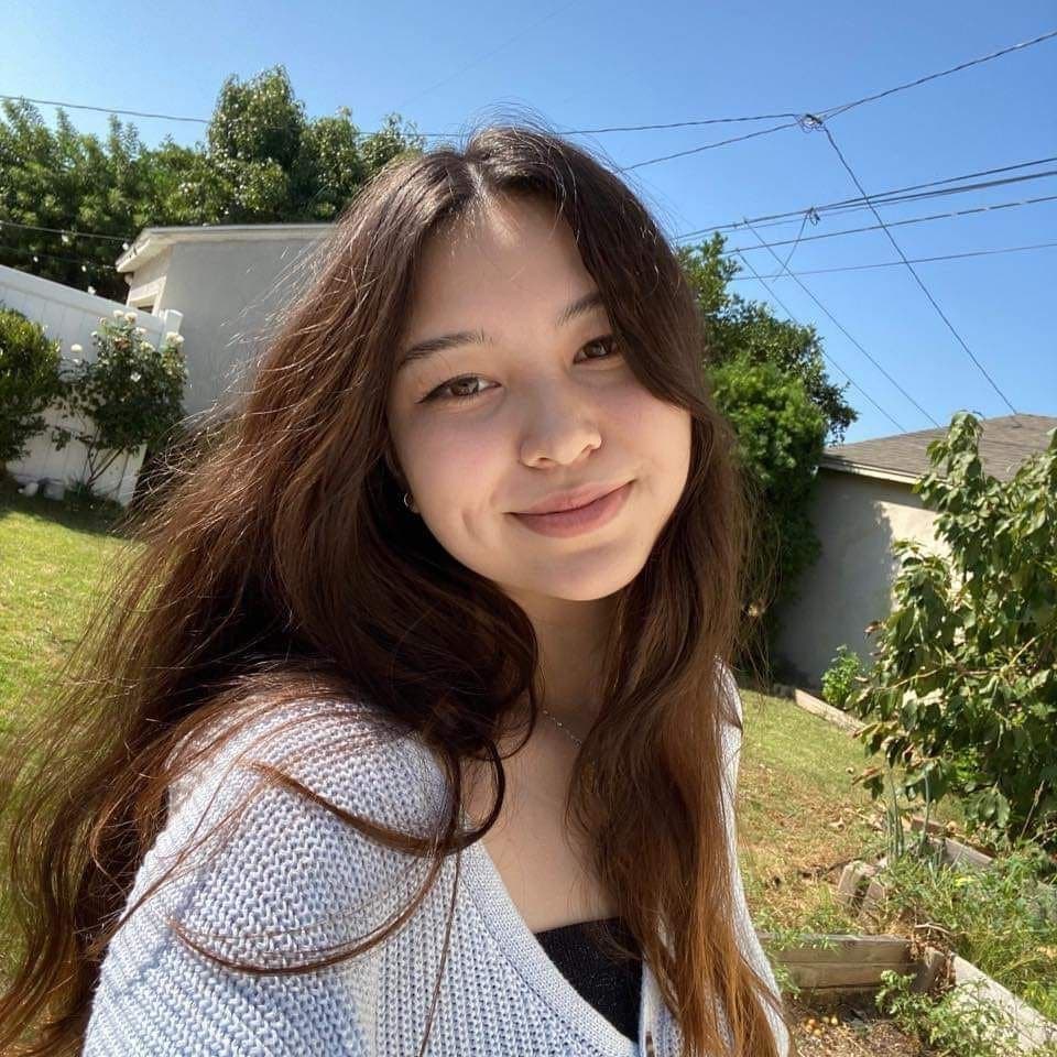 Do my IRLs get you hard? Dm me on Kik @throwaway1318 for a feed of your favorite