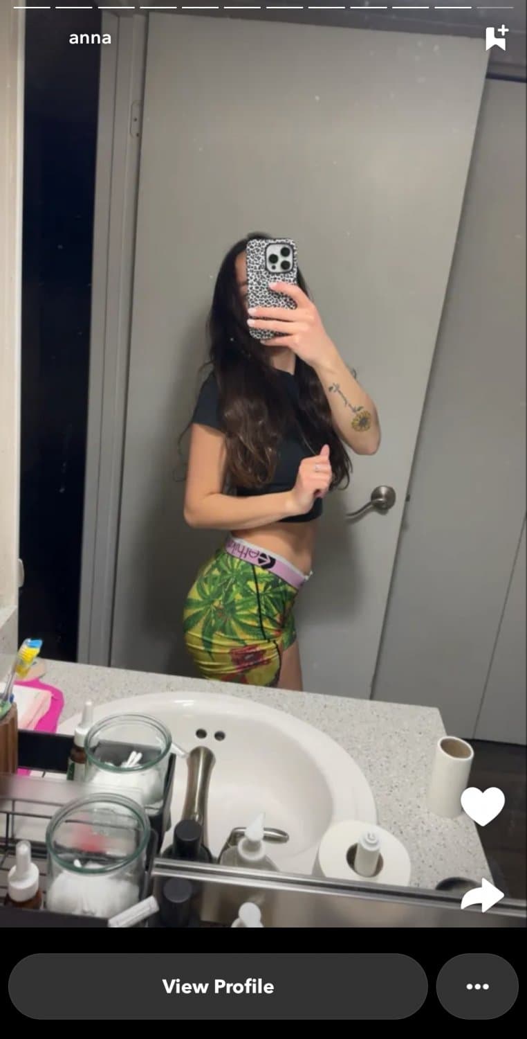 Bitch from my hs who cheated on her bf 3 times ???. Someone needs to hack her and get her nudes f