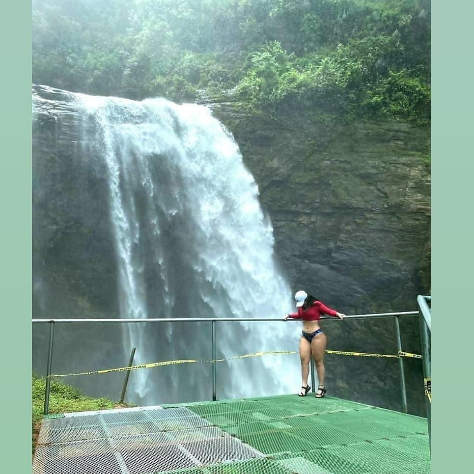 thick girl from central america