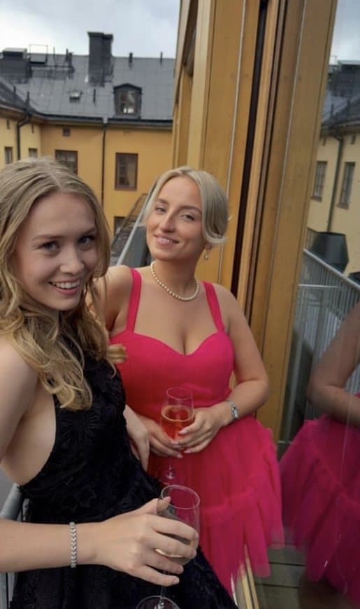 Swedish Denice, 21 Built to take only the biggest of dicks