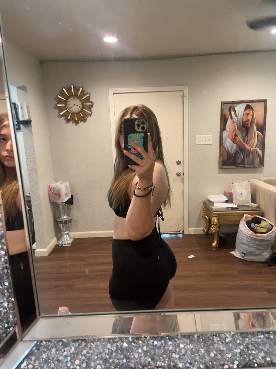 friends thick ass latina girlfriend shows off big ass and tits