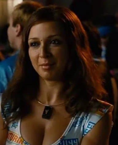 Exotic biracial natural beauty  Maya Rudolph is an absolute stunner. Sexy freckles and sexy tits