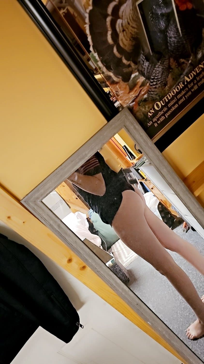 Click to view full size Hot And Slutty Petite Blonde Milf Military Wife pt3