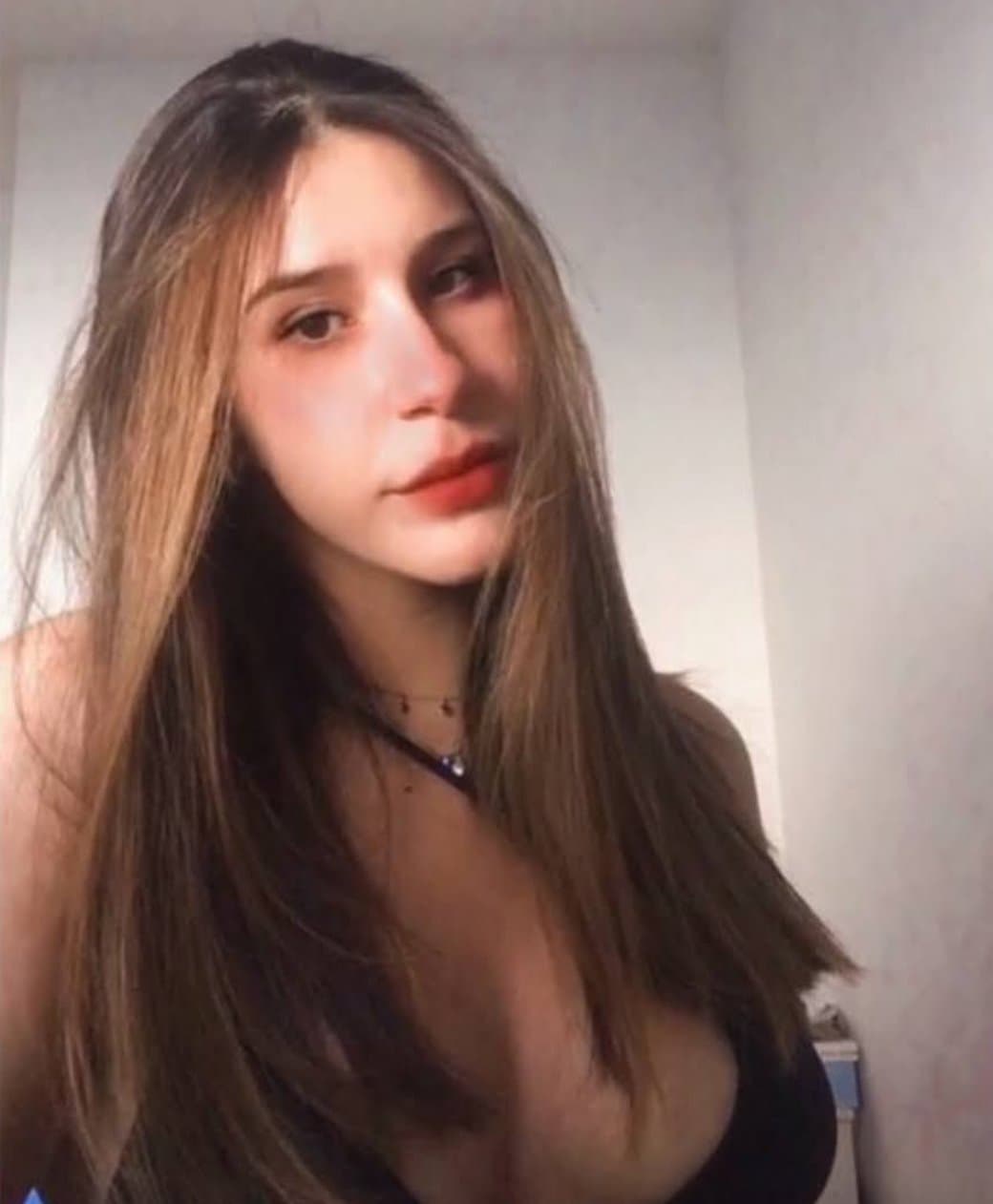 Vazou novinha do interior de SP! Adora dar o cuzinho!! Baixem as fotos! Compartilhem esse cuzinho!