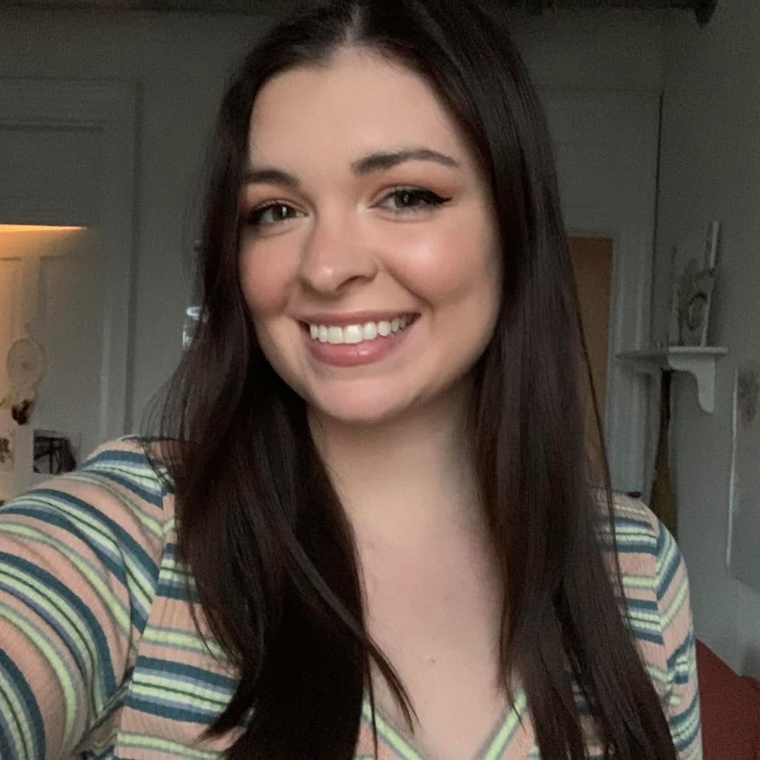 Sexy Dark Hair Pale Skin Big Tit Slut Mason