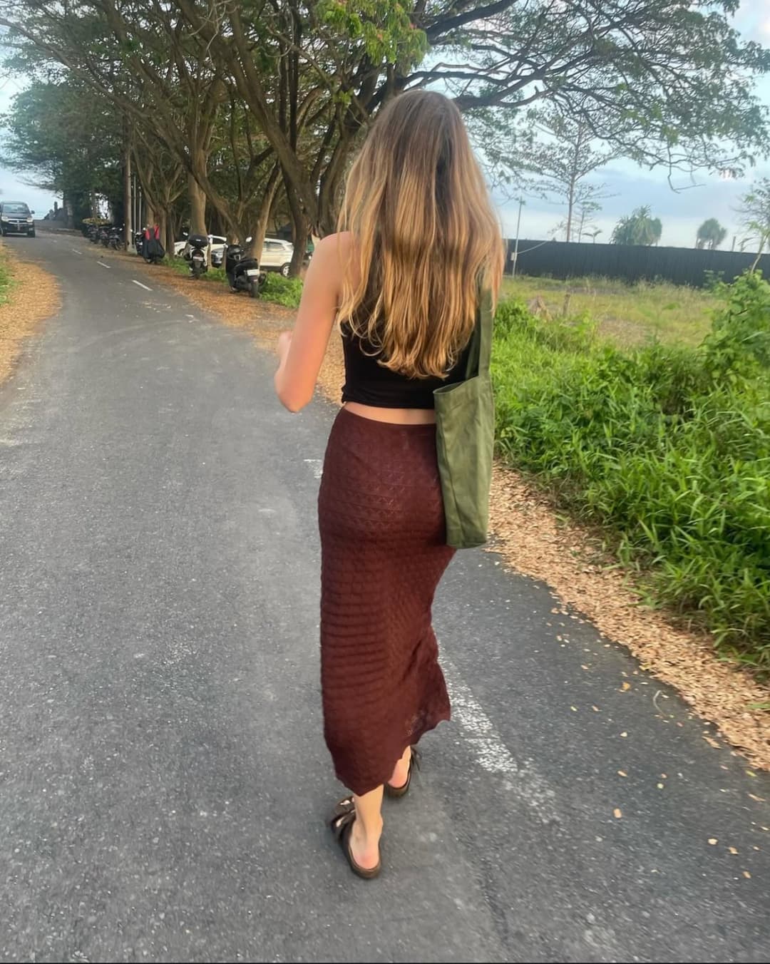 Sexy blonde IRL with perfect ass loves to show off her sexy body