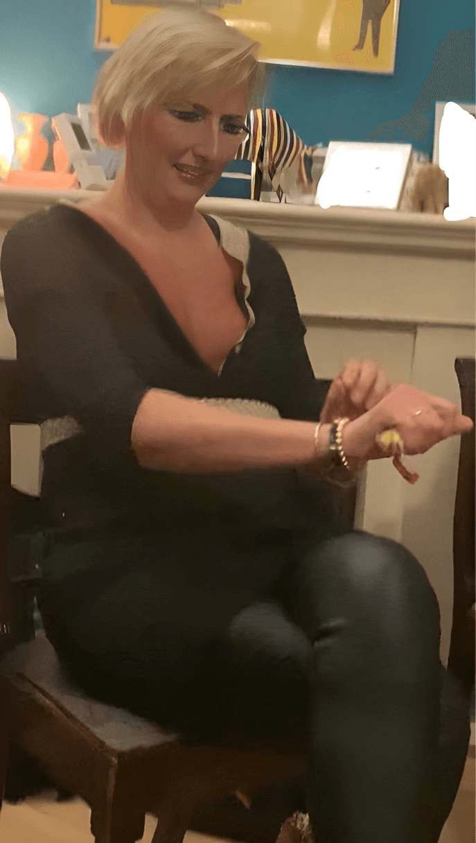 Sexy Milf fingering & banging