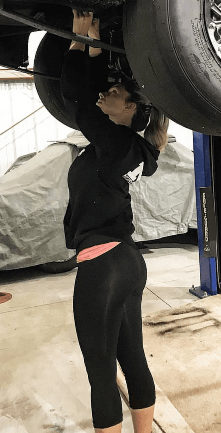 Beautiful thick blonde mechanic slut pt 2