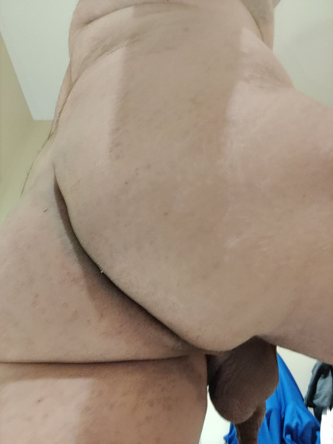 Gay chub ass gym locker room