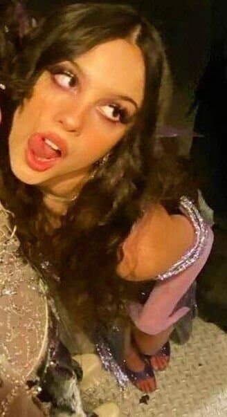 Click to view full size Olivia Rodrigo Is A Such Gorgeous Goddess That Knows How To Drain Me ??