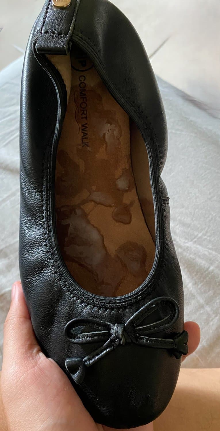 Emptying cum into shoes
