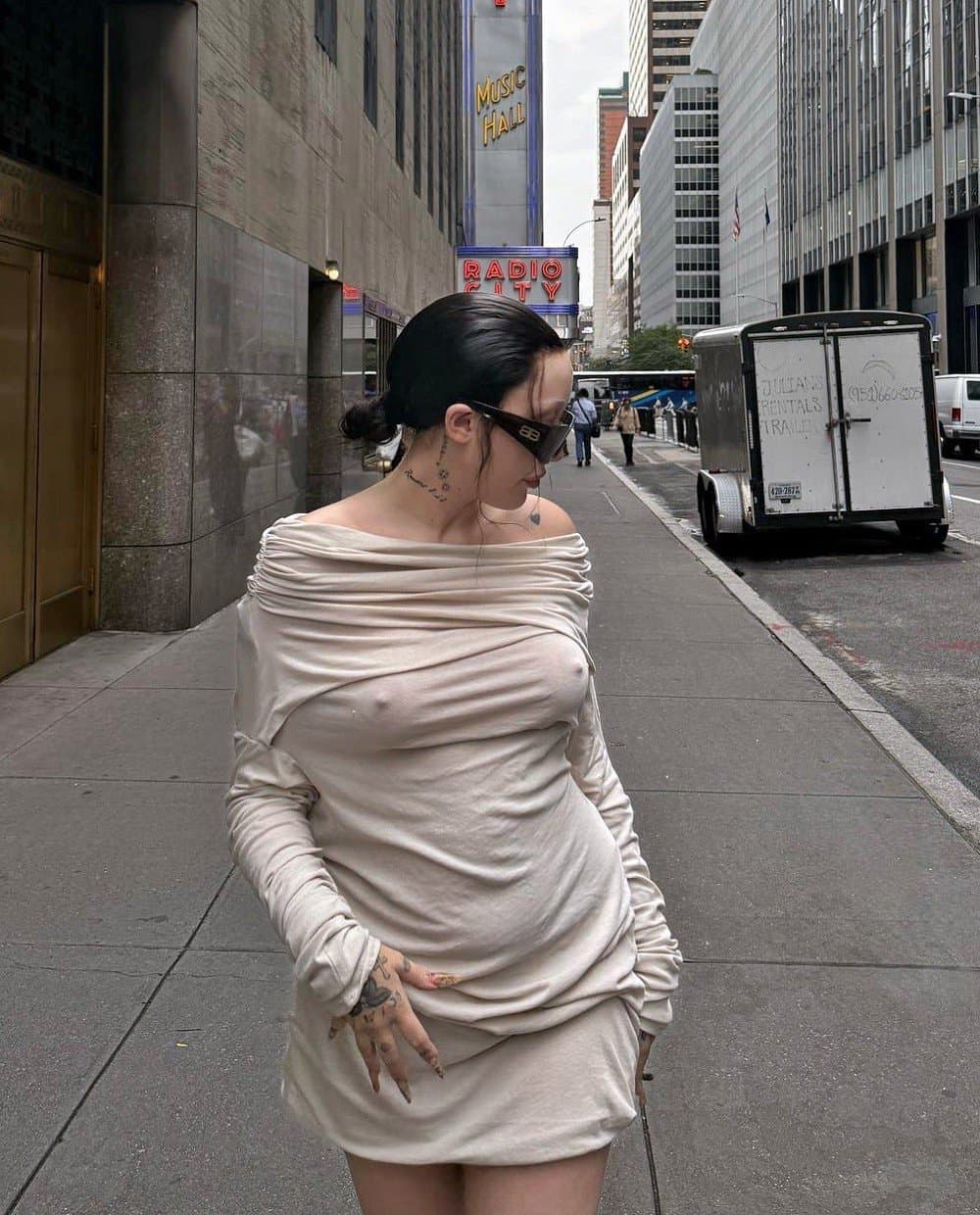 Click to view full size HOT CELEBS