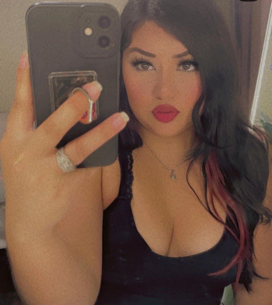 Mireya yamilet lopez latina chicago slut IG:_yamilet21