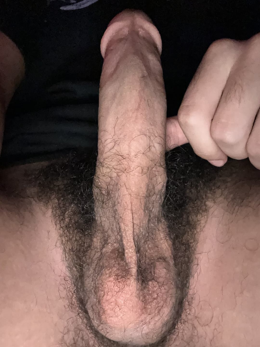 Dm me I’m horny ash help me jerk off and send me nudes