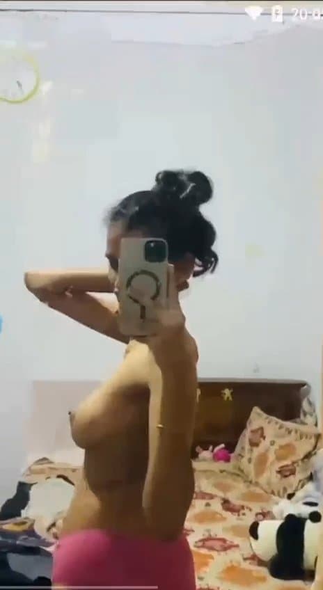 SL Cute Very Beautiful Slim Sexy Girlfriend Full Nude Dress Strip Dance & Asshole Gape Show
