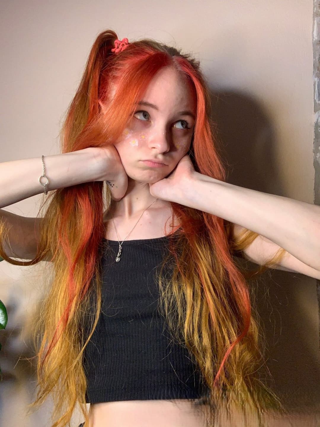 Assortment of amateur teen bimbos