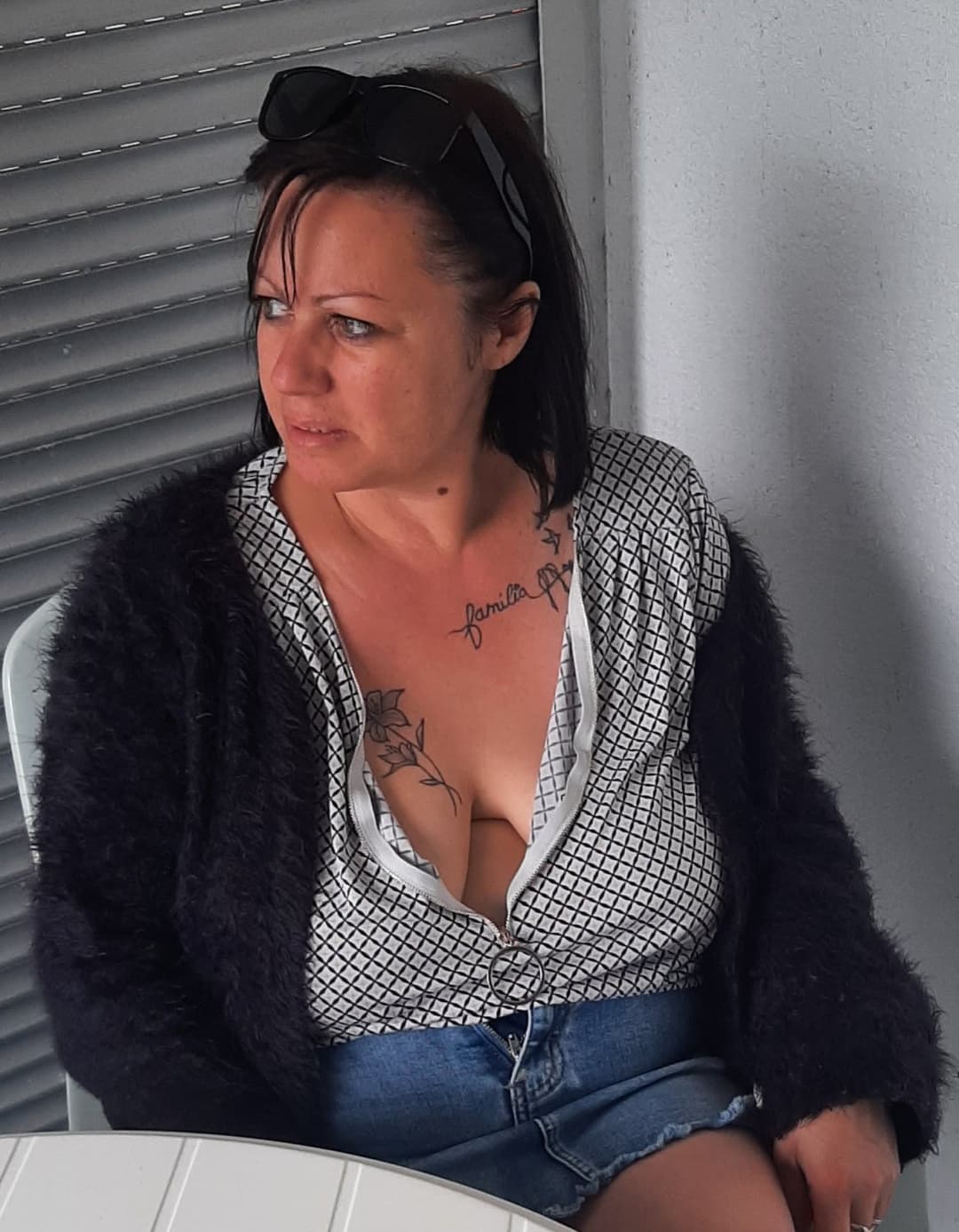 Cleavage braless slut