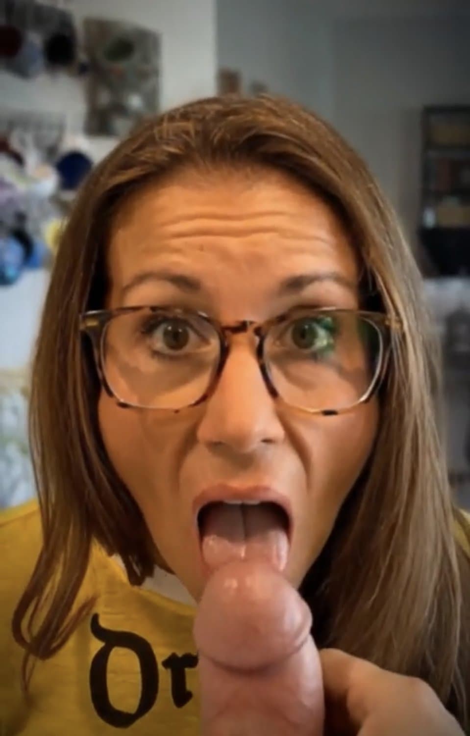 Lizz is a hungry little cock sucker milf…..