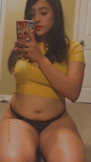 20 year old curvy Mexican escort that I f last week ❌NO GFE or BARE ❌