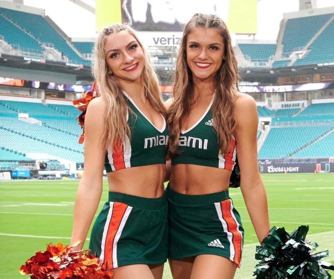 College Cheerleader Mackenzie (Uniform)(Bikini)