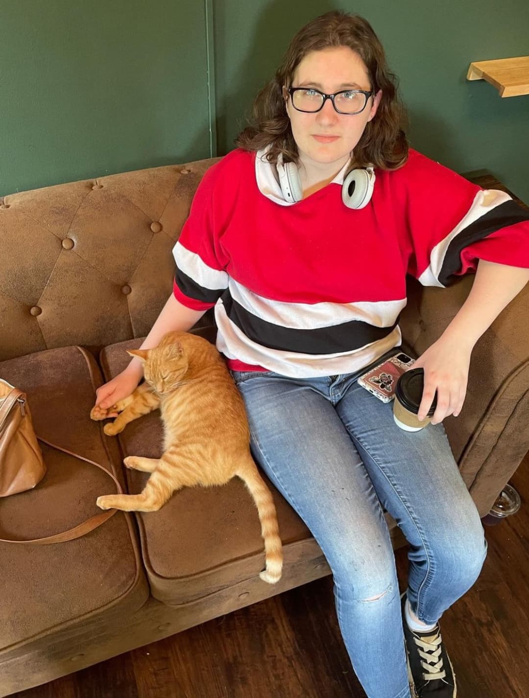 "Nonbinary" Rapepig: Jess 20f