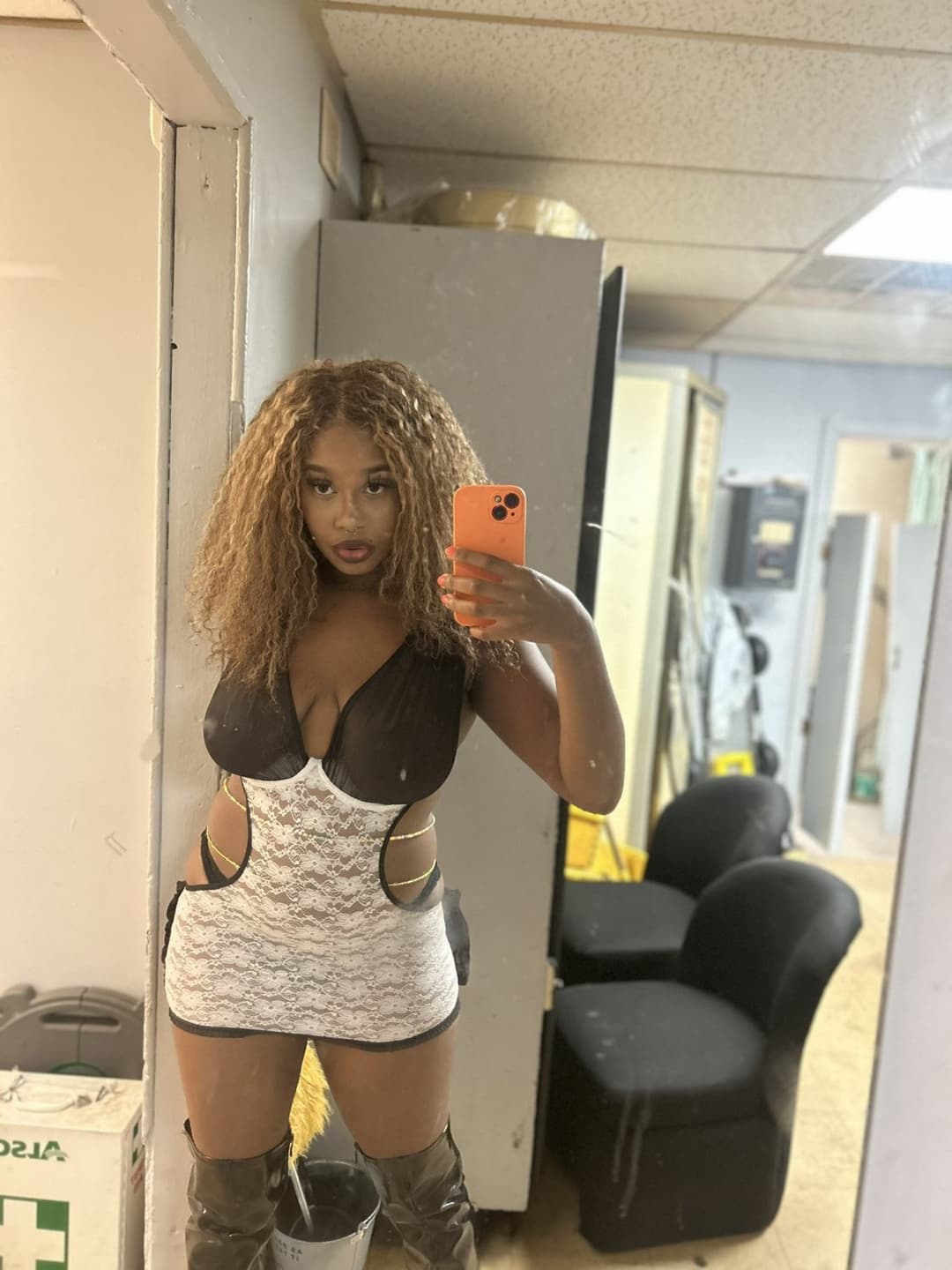 Saggy tit Bae sexy ebony