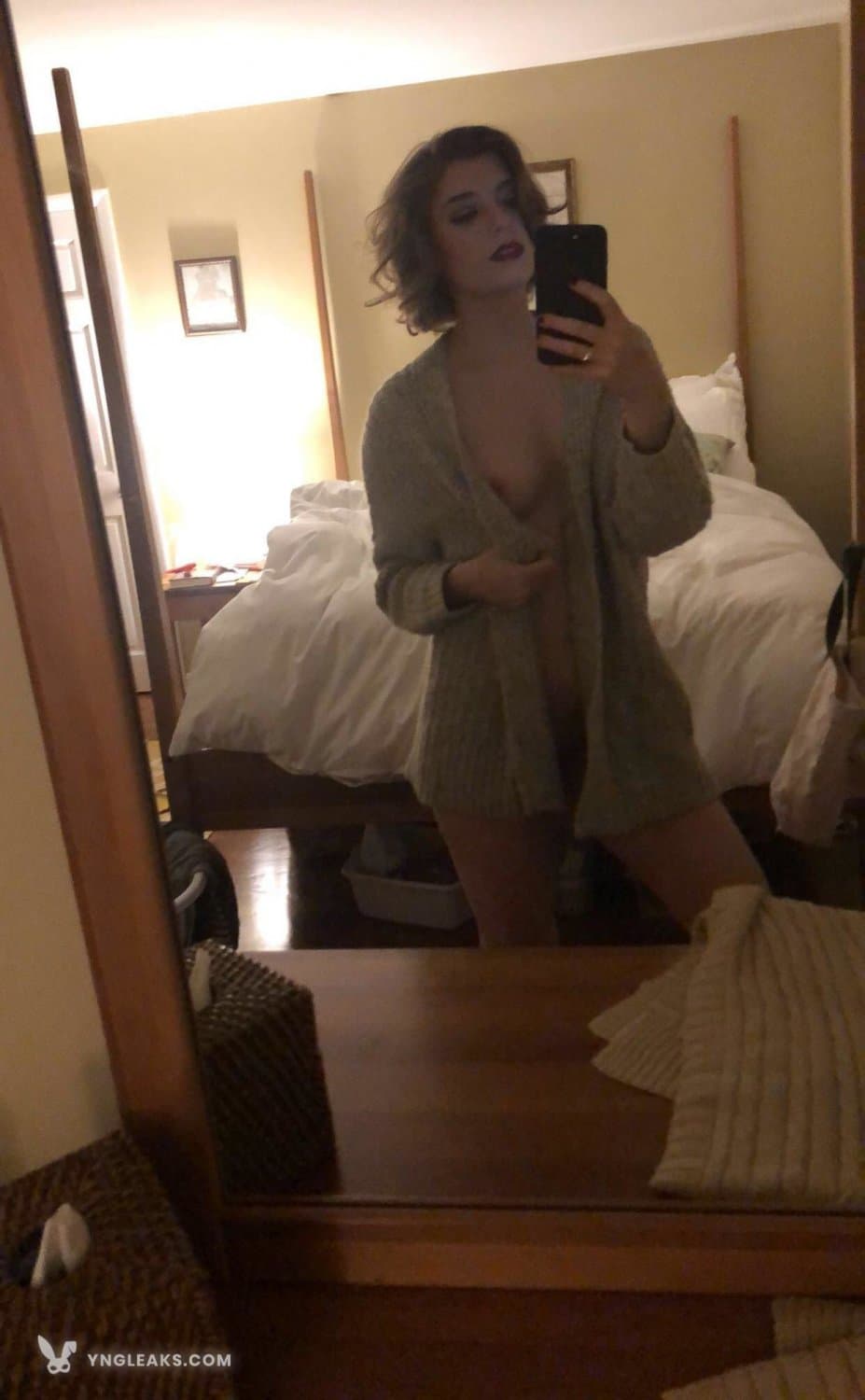 Click to view full size Jayne