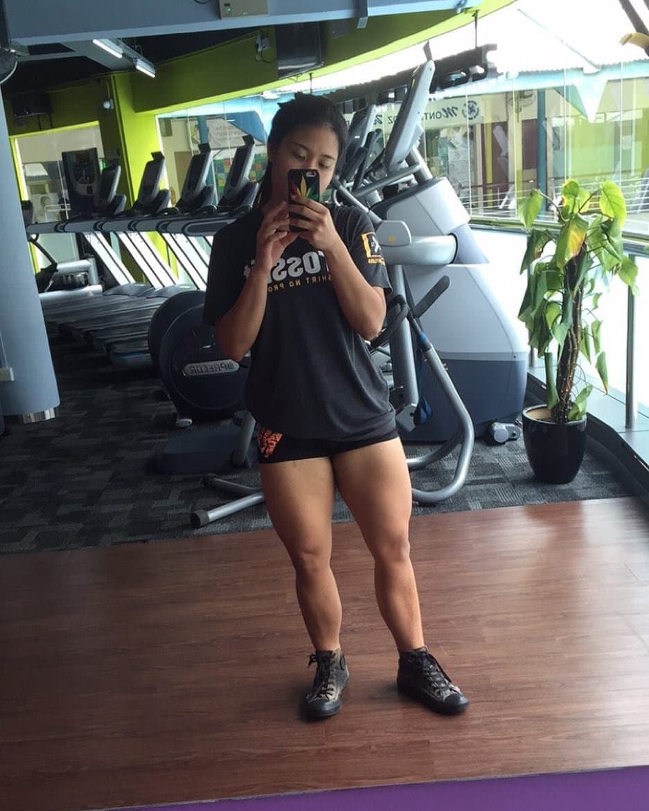 My favourite fitness girl with big thigh but I like her thigh more But she arrogance type