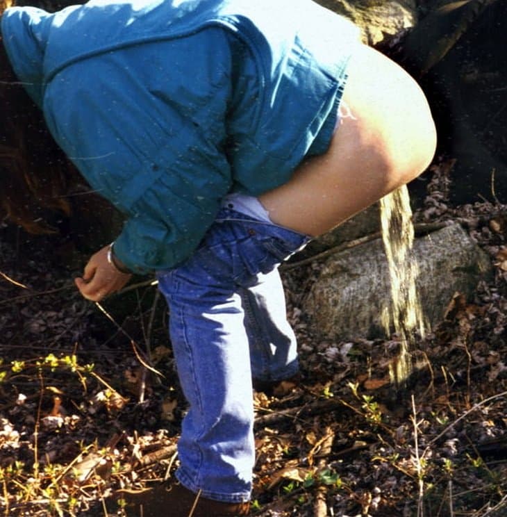 Random amateur women peeing 4