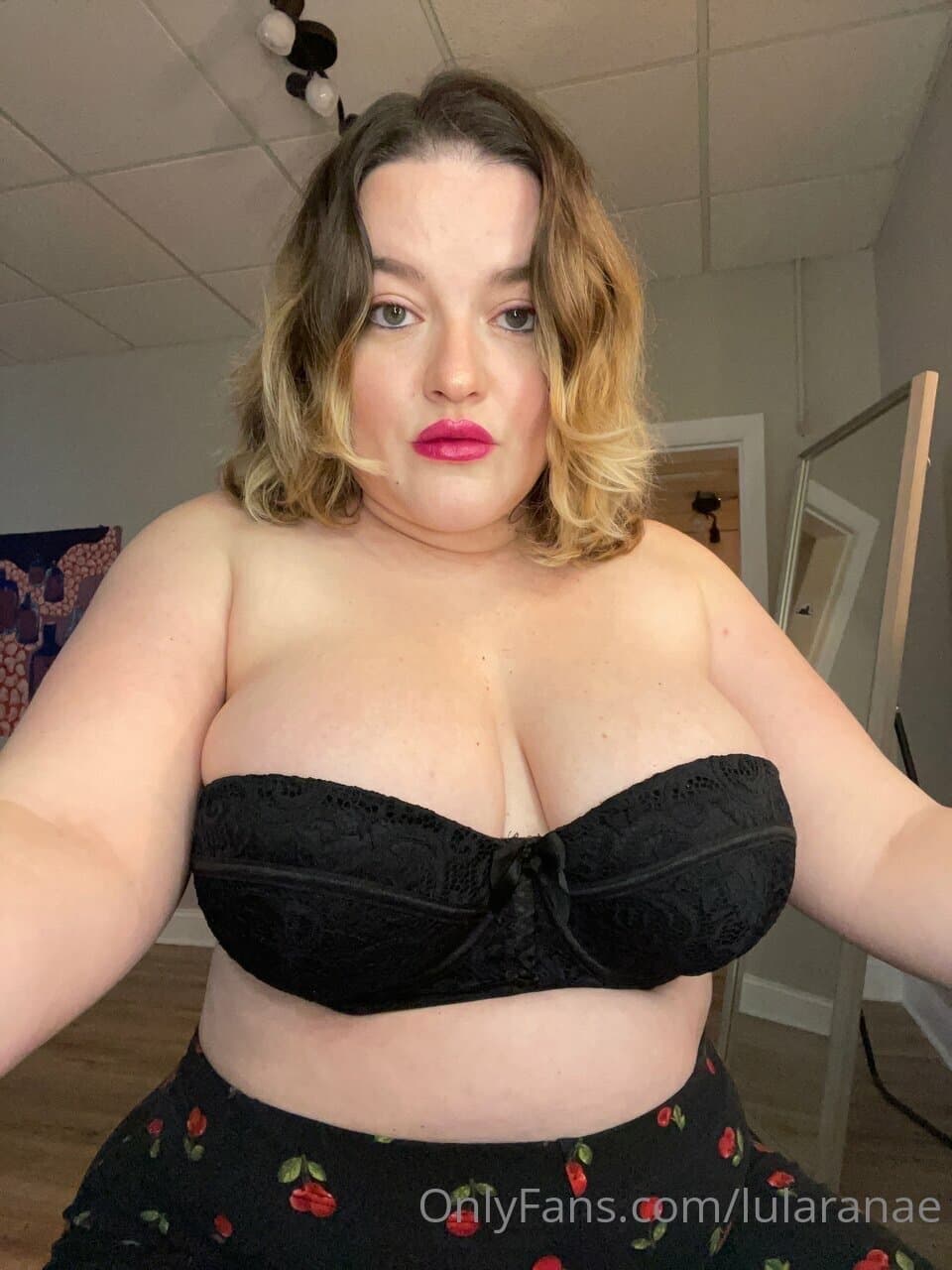Sexy and thick bbw Lula