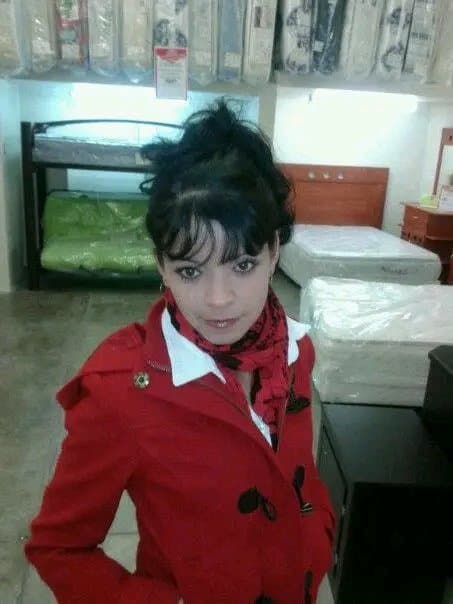 Vendedora mexicana sexi de Elektra