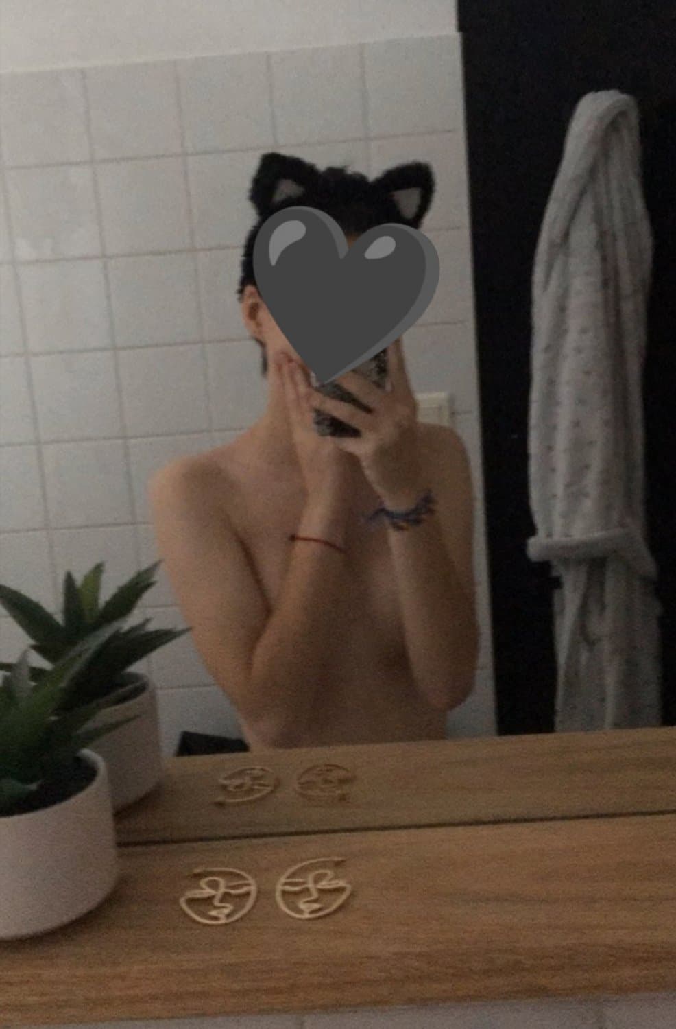 Hot teen faceless nudes