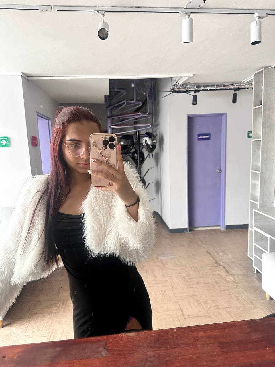 I want you to come and disorganize me and take everything away 
http://es.stripchat.com/sara_saenz99