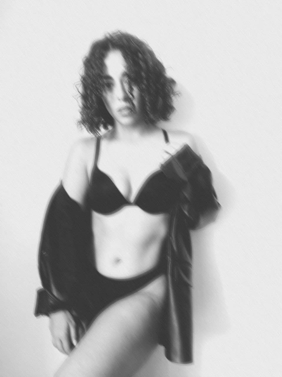 Christina cheating on her boyfriend and sending nudes to best friend