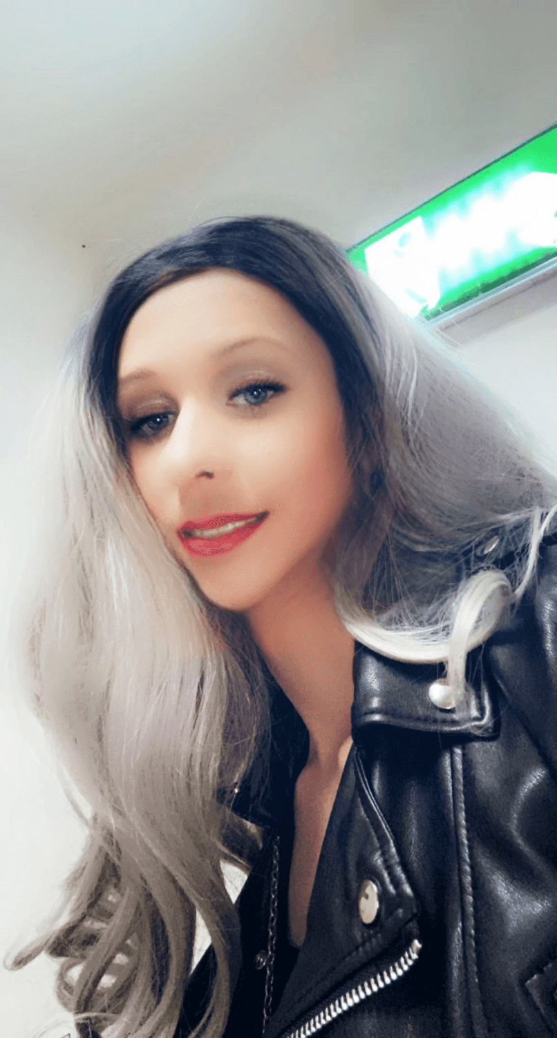 Sissy Emilia looking for a sugar Daddy/Mommy for feminization ?❤️??