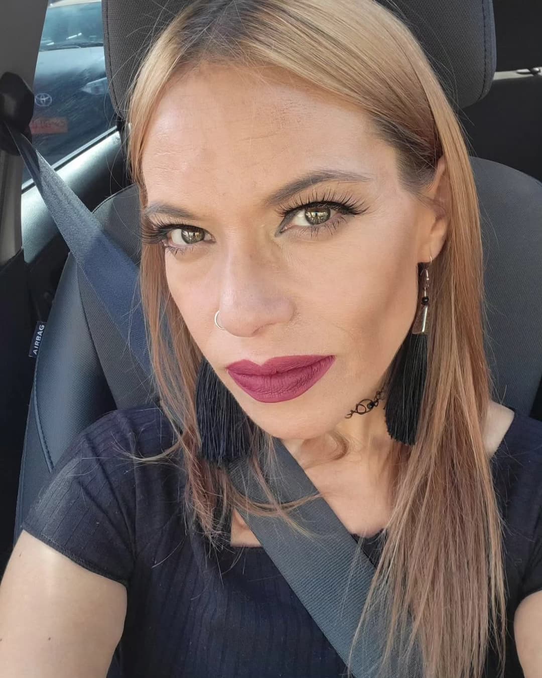 Haberme cogido a la mamá y unos años mas tarde a su hija fue excitante, las dos la chupan delicioso