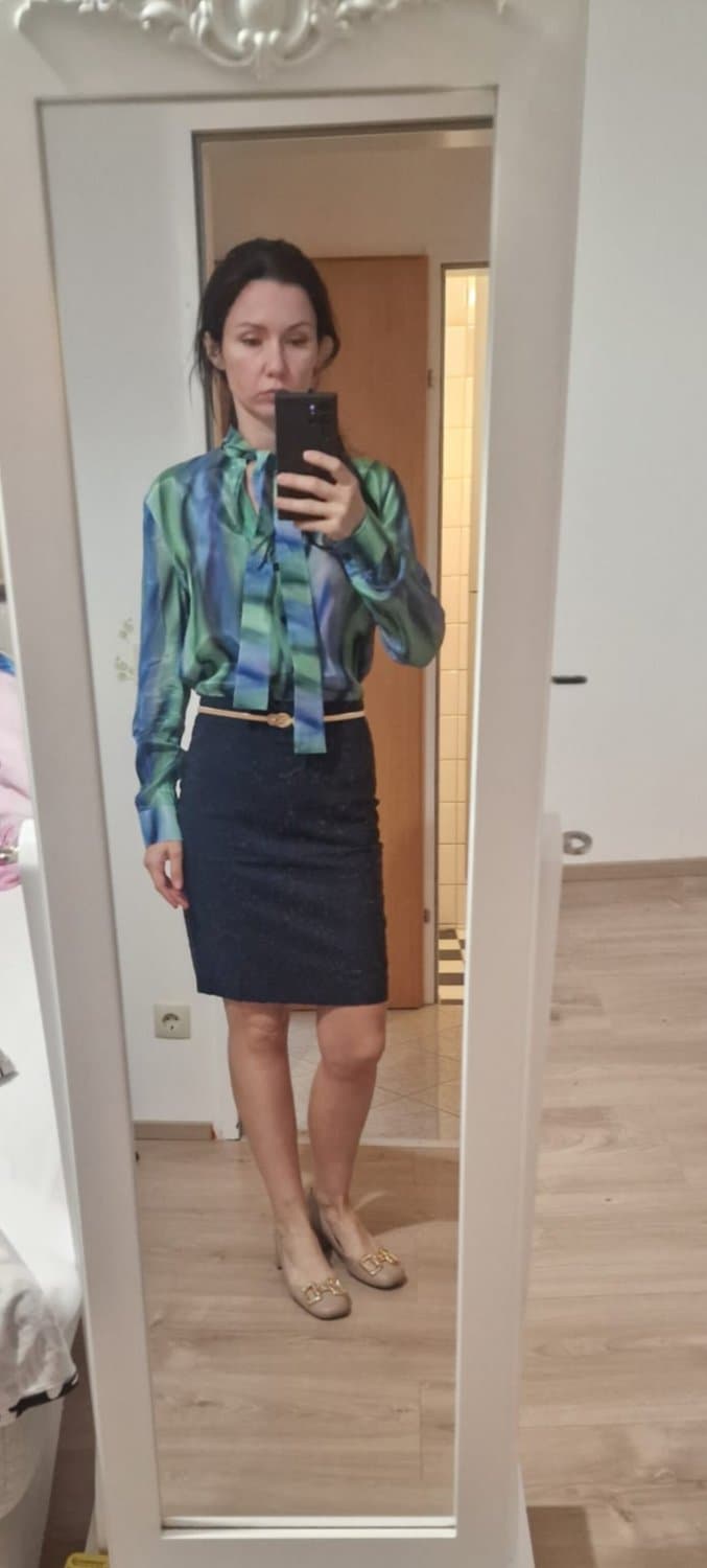 I am your Webslut ! Let me drink your Cum and Piss too ;-)