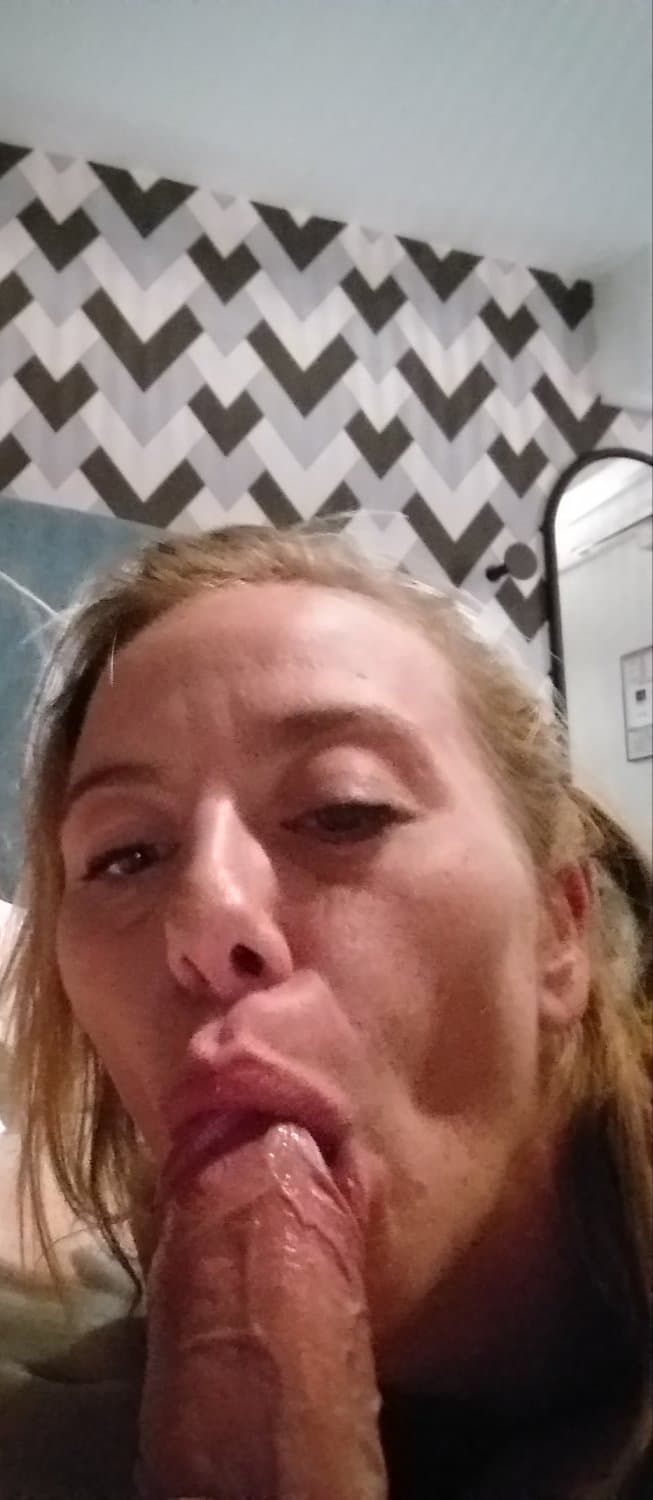 Insta marielouail_59 pour chantage sex