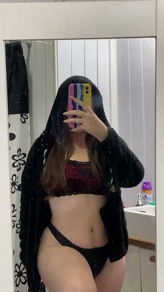 Click to view full size Slut Chilean gf ??