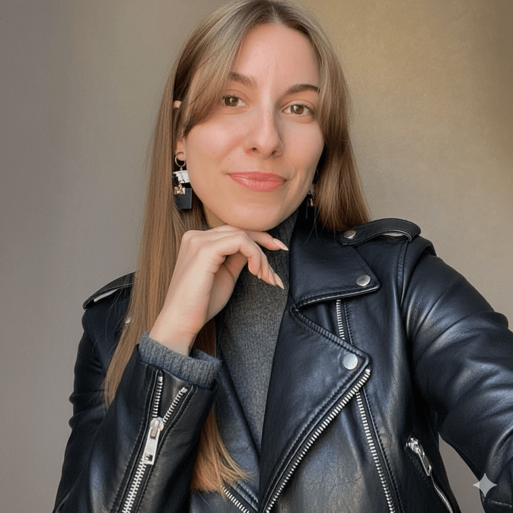 Sexy Teen girl with Leather Jacket