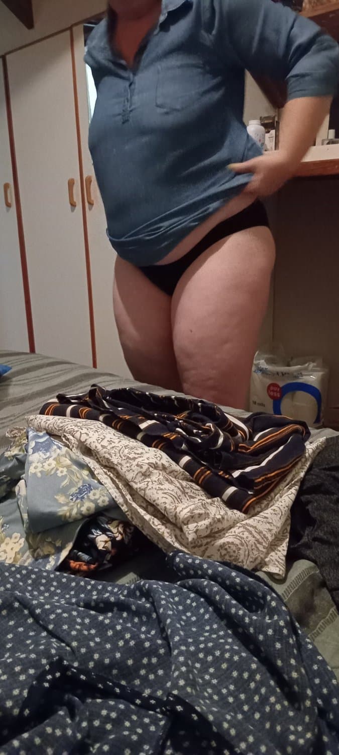 Sneaky 2 getting dressed