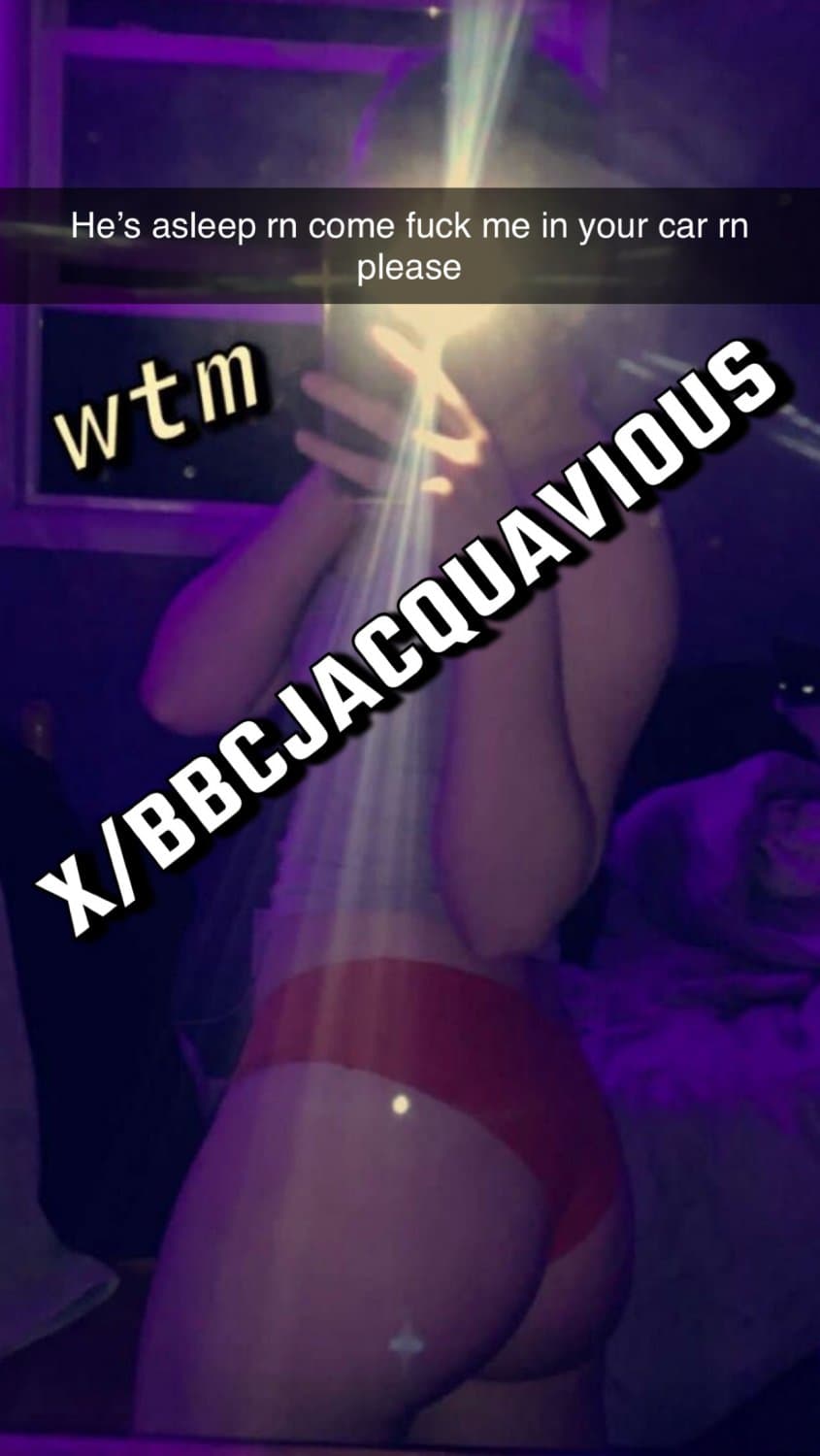 I got this thick white girl to send booty pics while her bf was sleeping