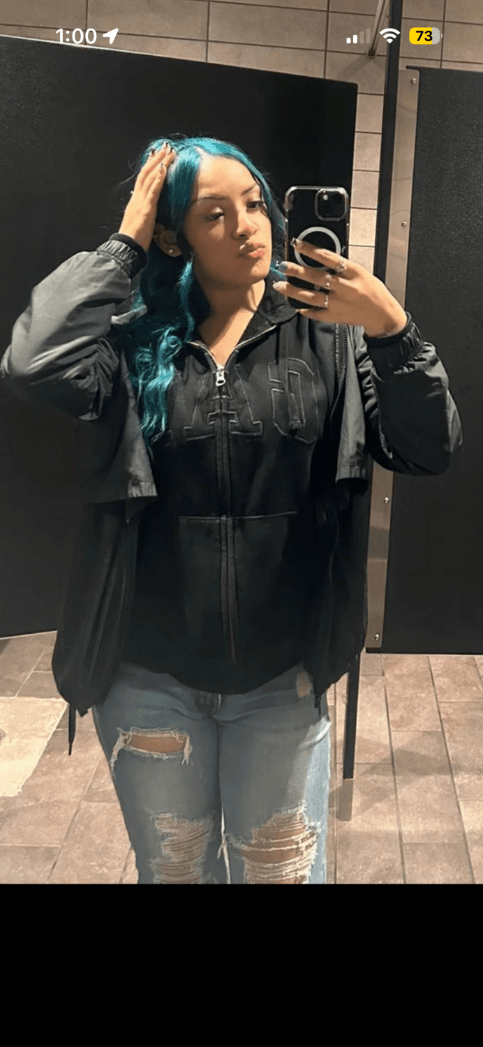 Daisy has a tight pussy and a tight ass Latina north side of Chicago