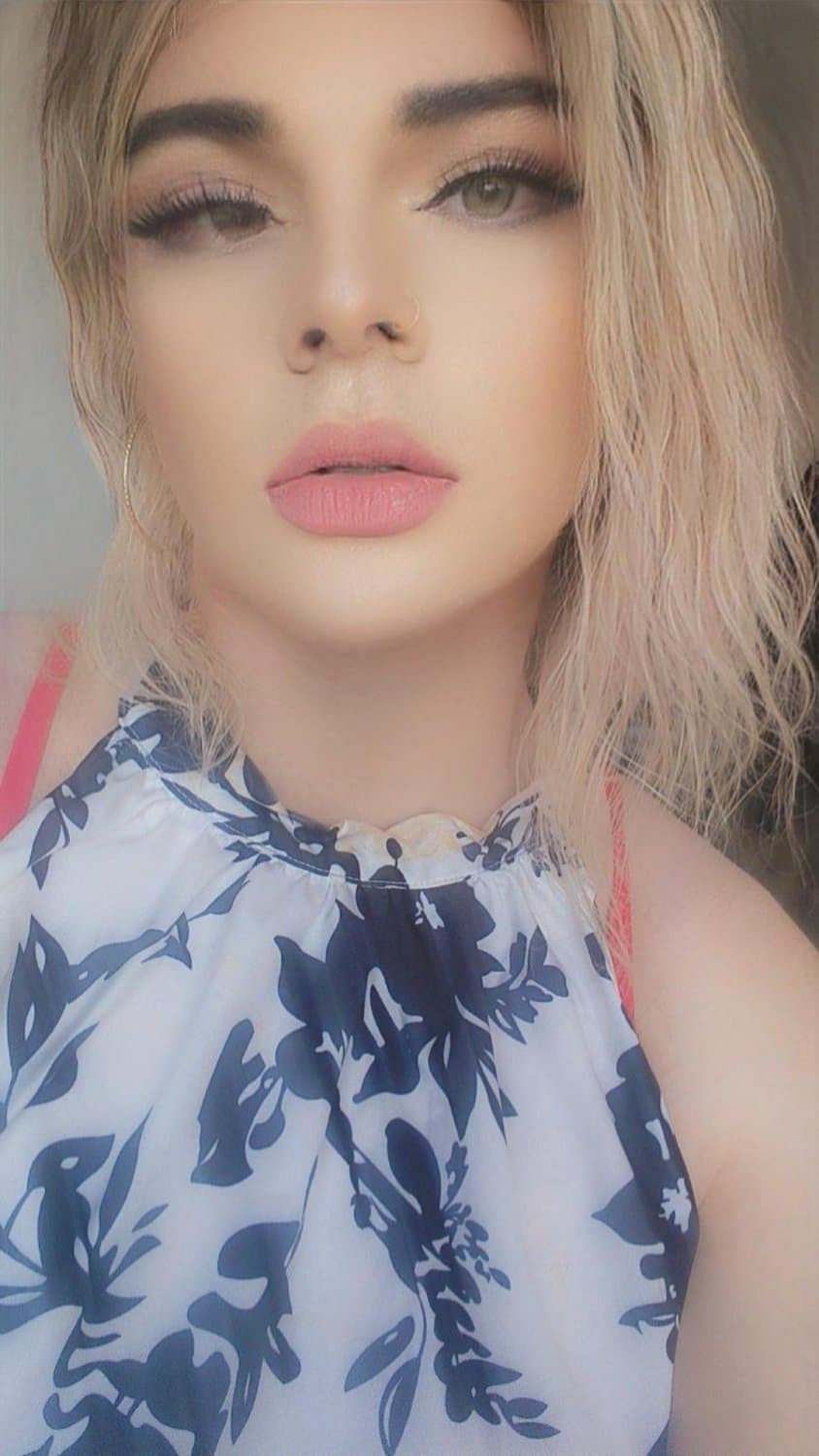 Robin Mathieu sucking a strangers dick as a sissy