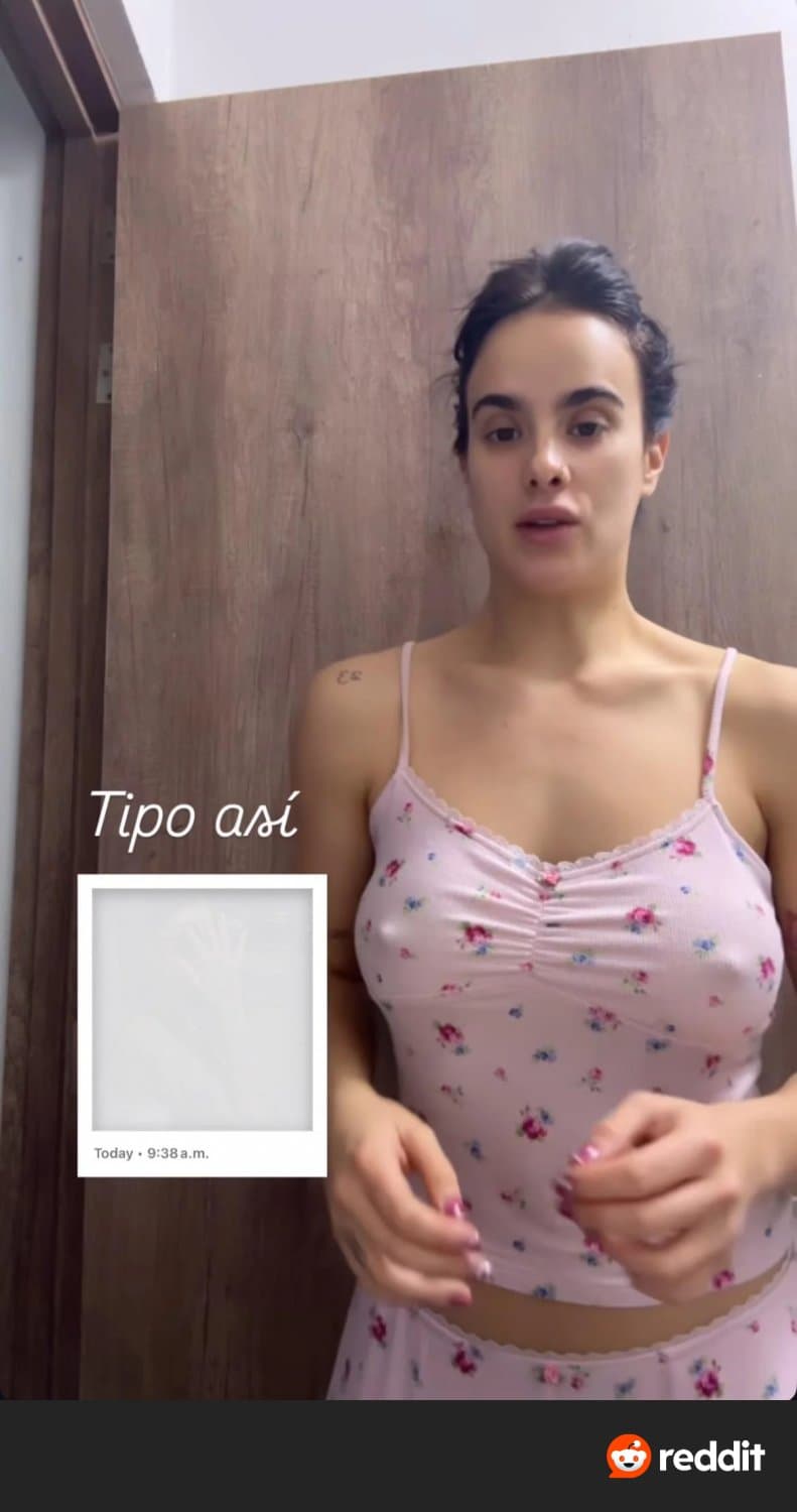 La  Gala con las intermitentes prendidas ???