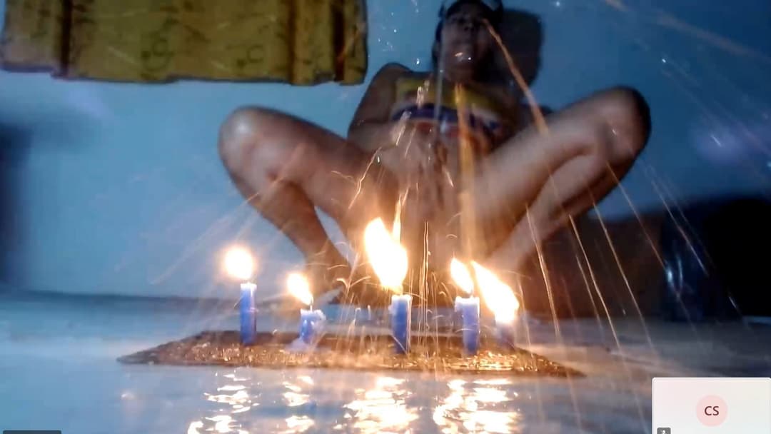 Mighty Candle Squirts Janet